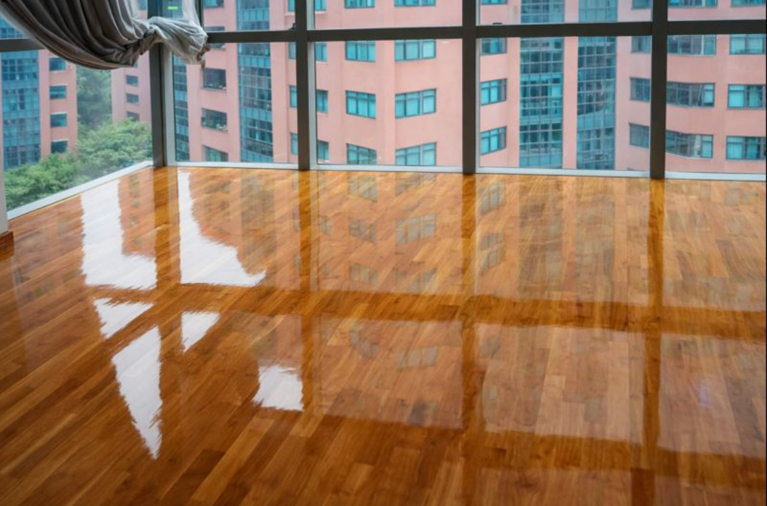 Parquet Floor Varnishing